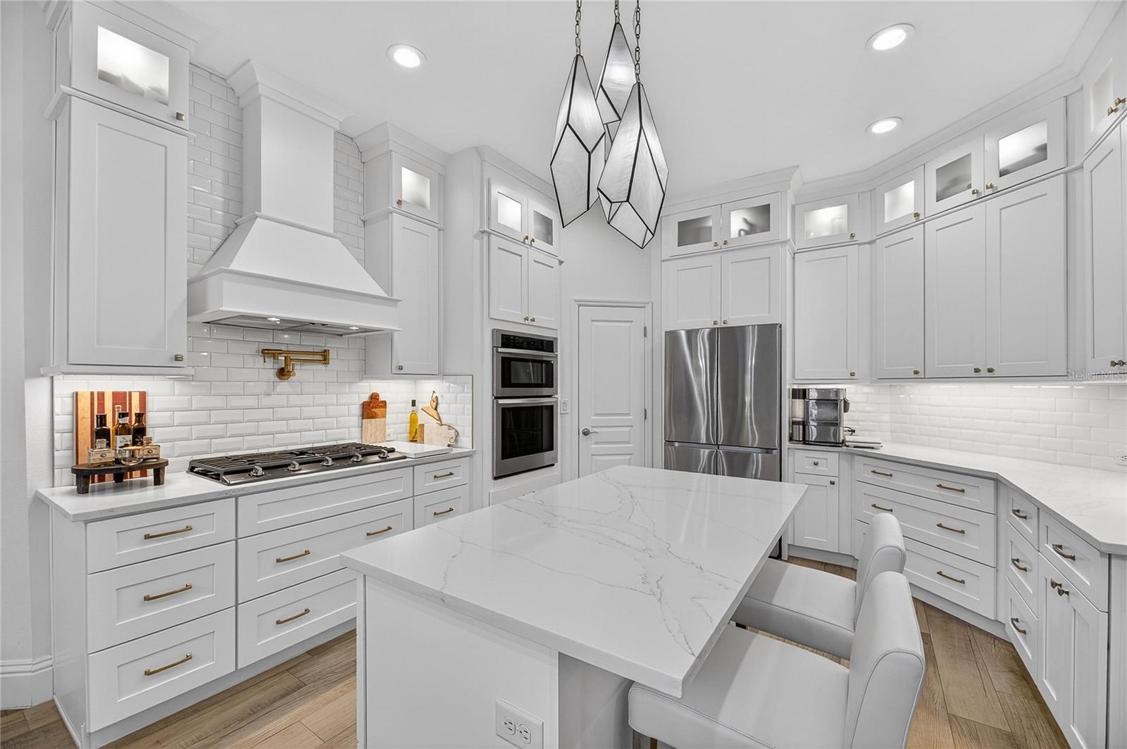 Image 4 of 96 For 415 Islebay Drive