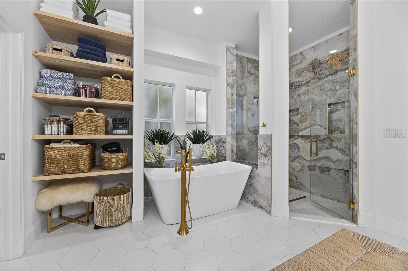 Image 47 of 96 For 415 Islebay Drive