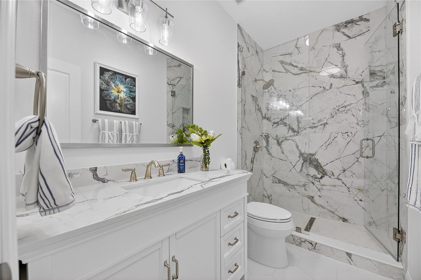 Image 59 of 96 For 415 Islebay Drive