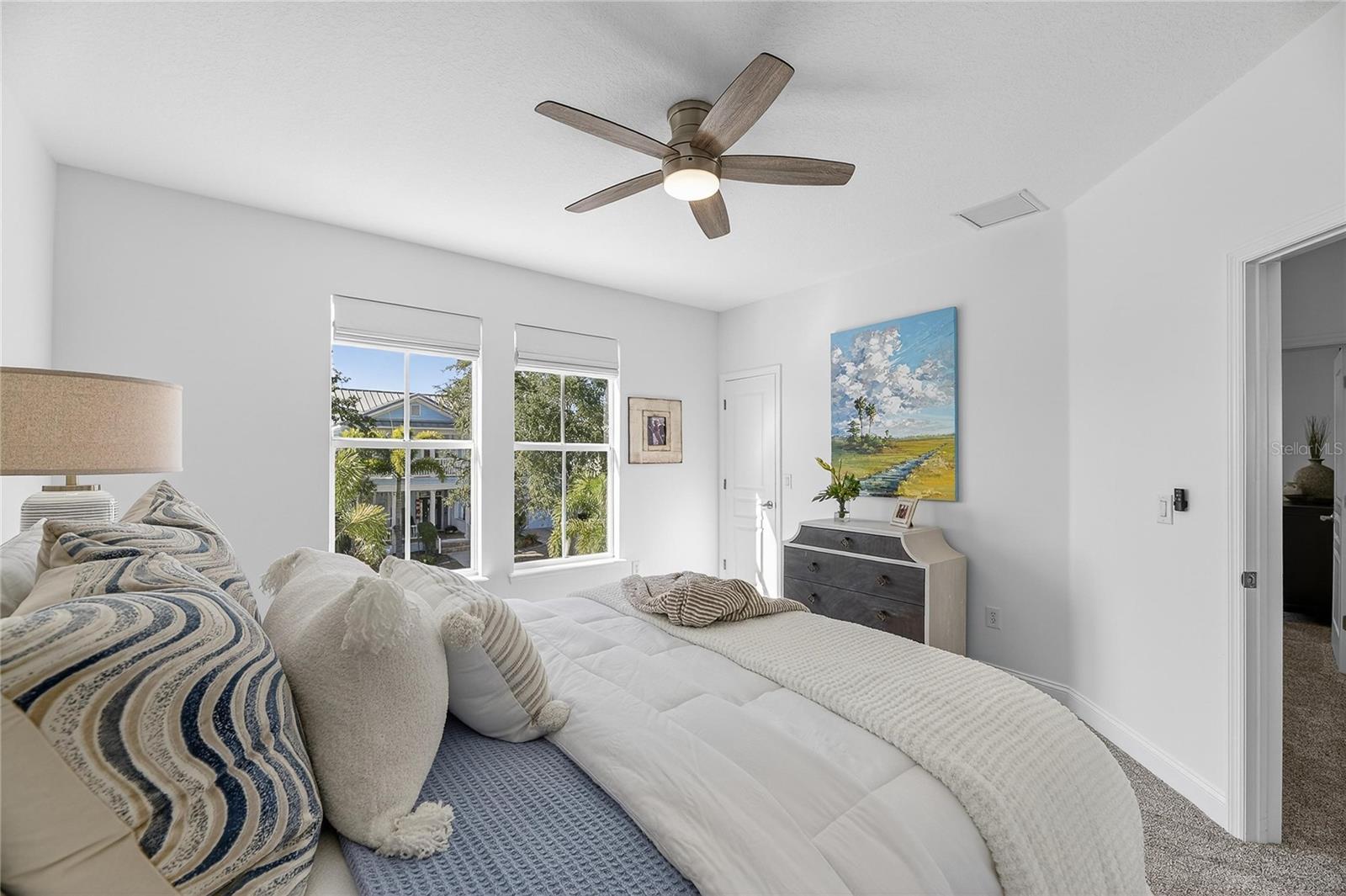 Image 61 of 96 For 415 Islebay Drive