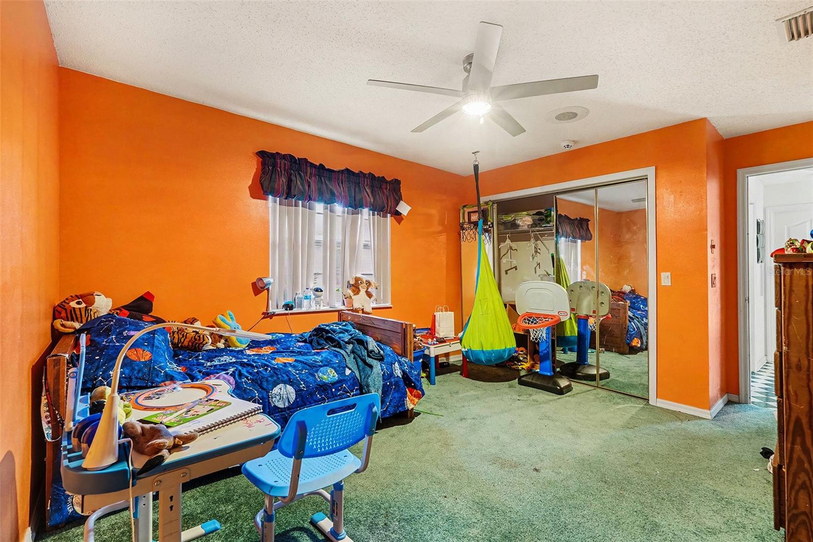 Image 16 of 25 For 12 Matricaria Court