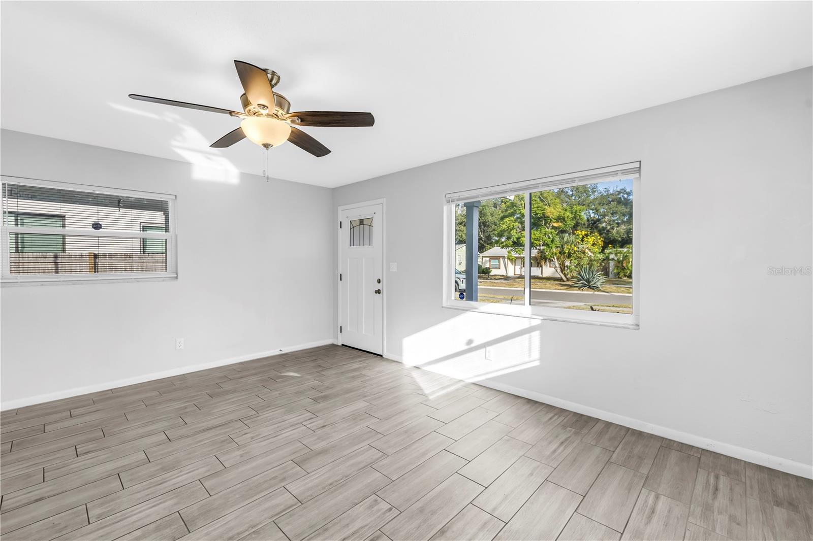 Image 11 of 34 For 5026 3rd Avenue S