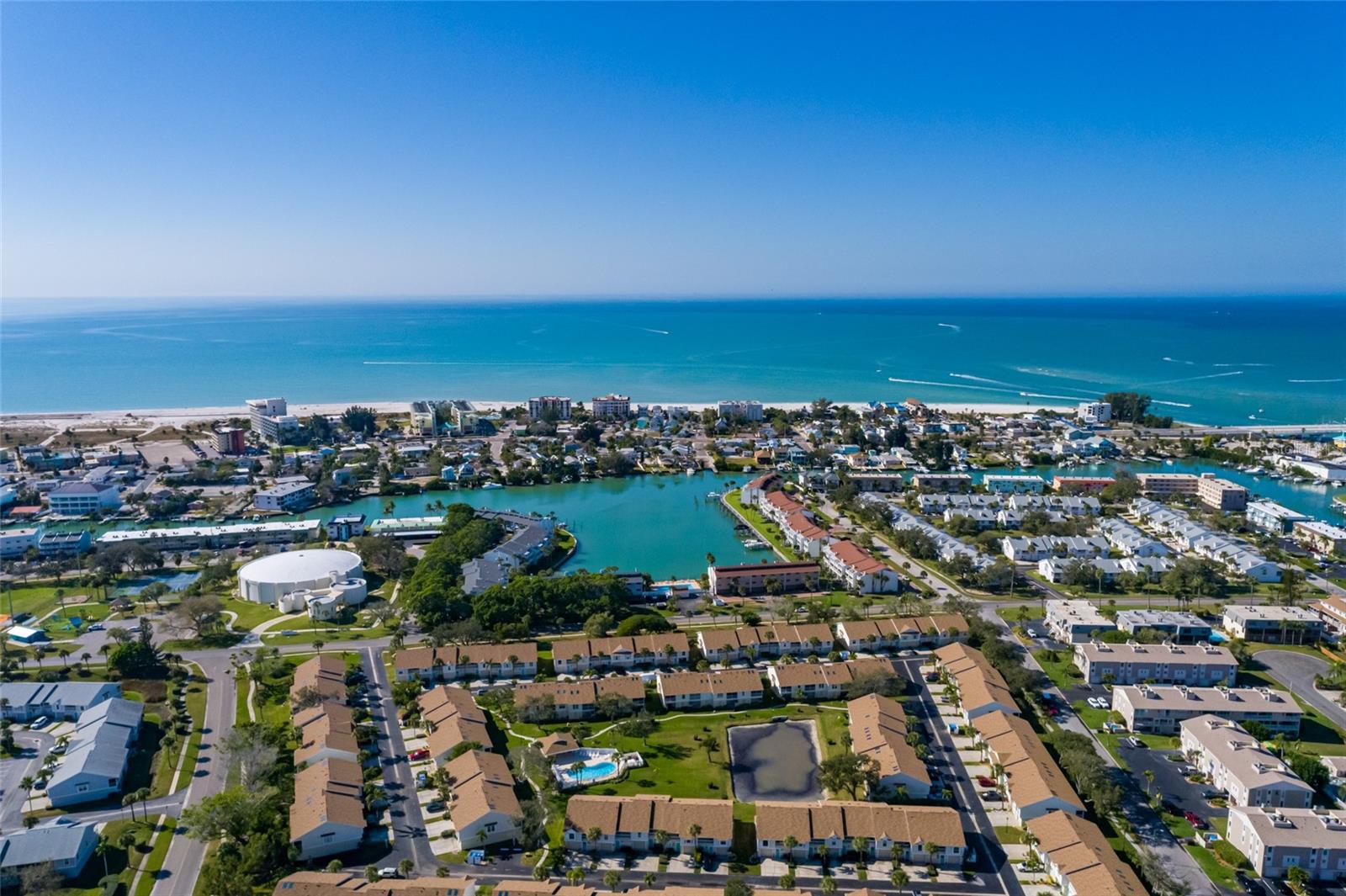 Image 2 of 64 For 216 Sun Vista Ct S