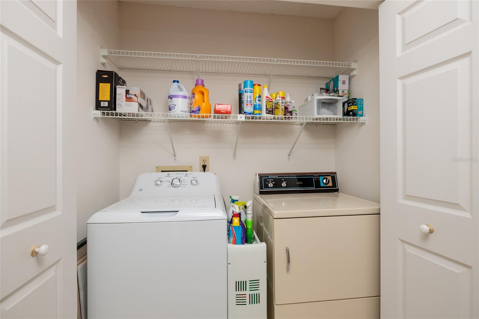 Image 24 of 64 For 216 Sun Vista Ct S