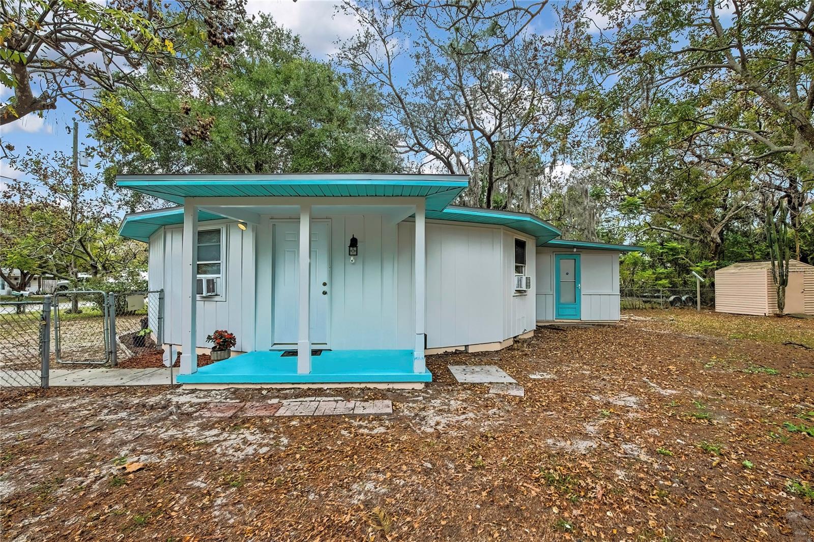 Listing photo id 25 for 7830 Butler Avenue