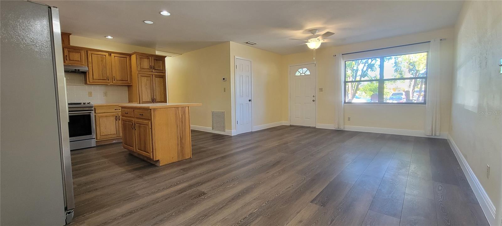 Image 10 of 32 For 1790 75th Avenue N