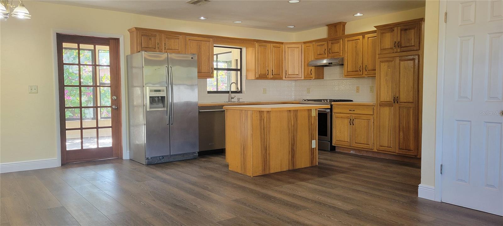 Image 7 of 32 For 1790 75th Avenue N