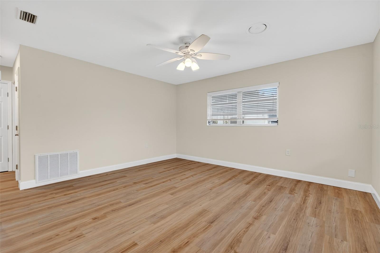 Image 4 of 49 For 316 Crystal Beach Avenue