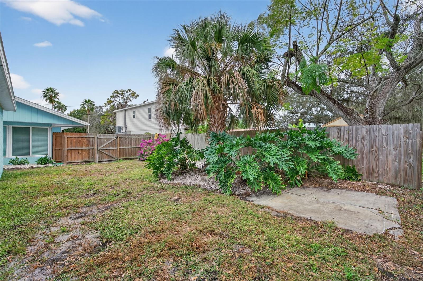 Image 42 of 49 For 316 Crystal Beach Avenue