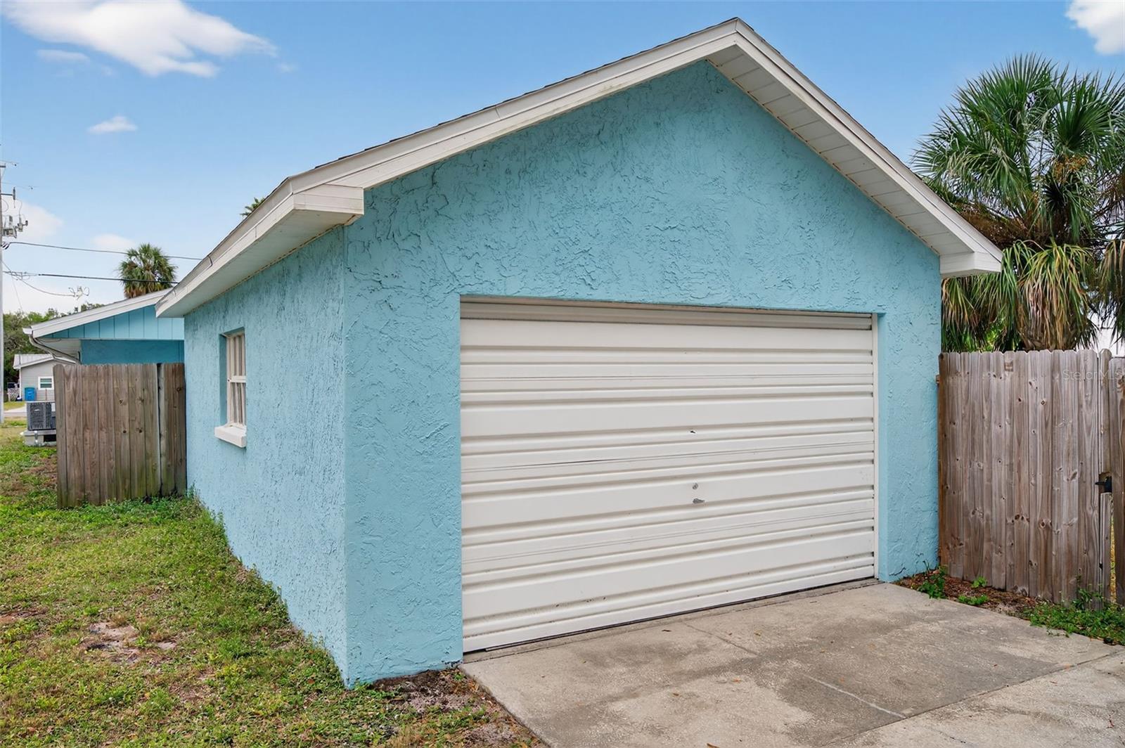 Image 5 of 49 For 316 Crystal Beach Avenue