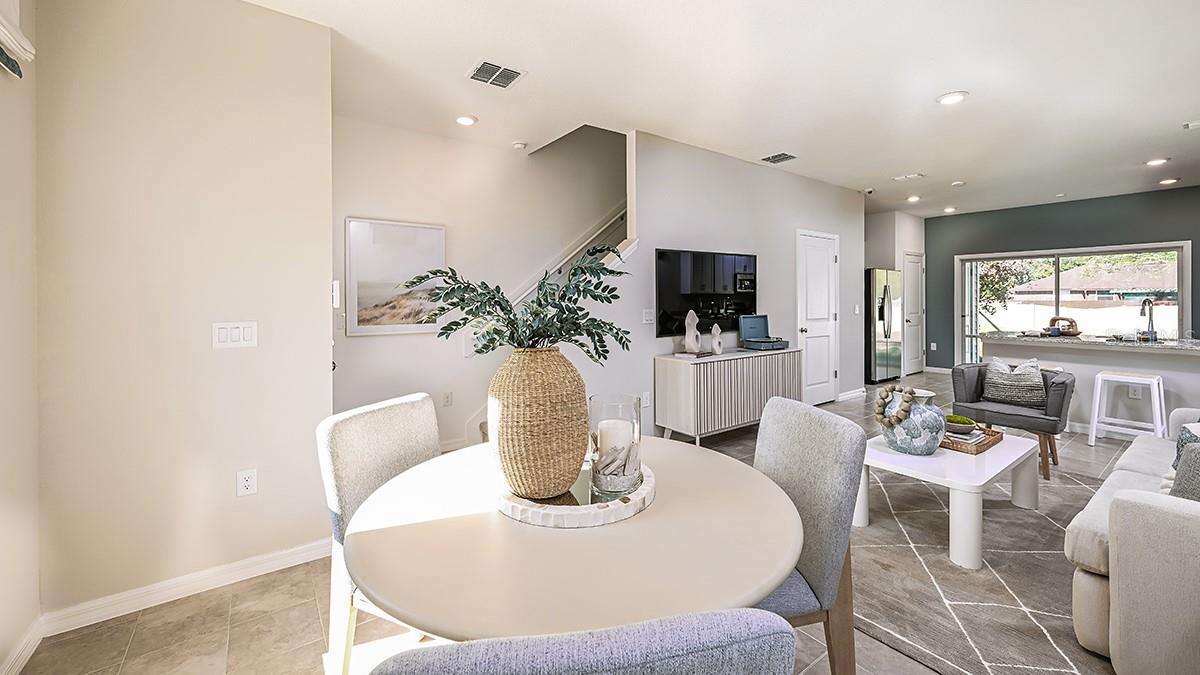 Image 10 of 22 For 2790 Armadale Drive 13