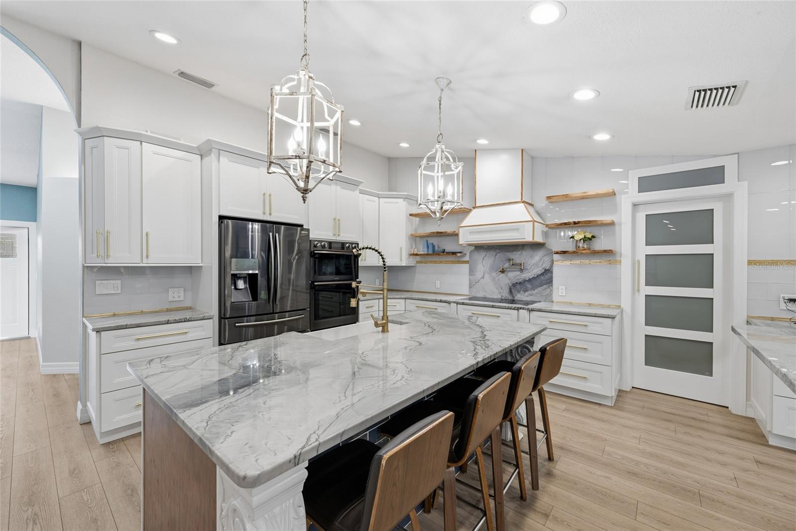 Image 11 of 65 For 3843 Georgia Court