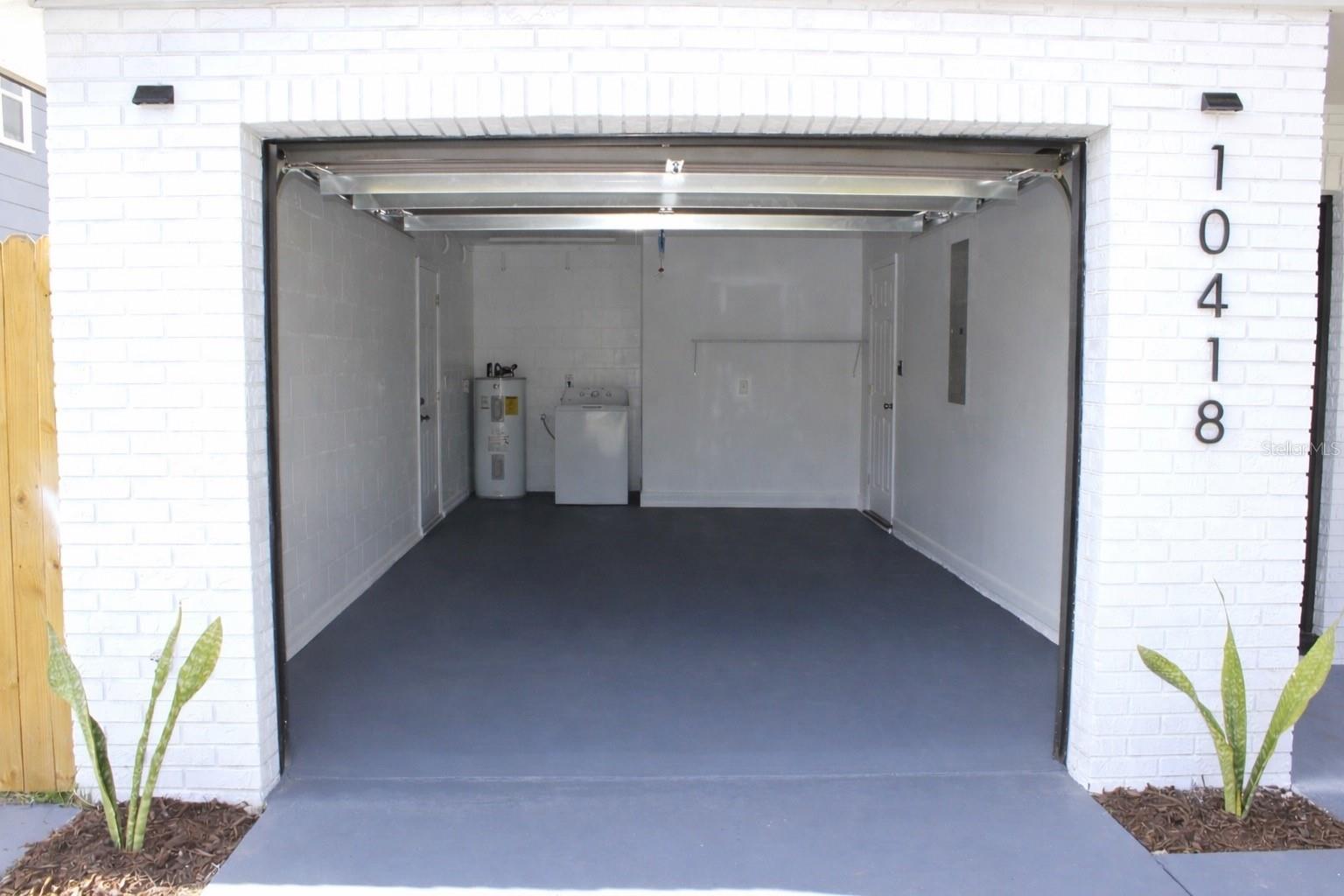 Image 43 of 62 For 10418 Oklawaha Avenue