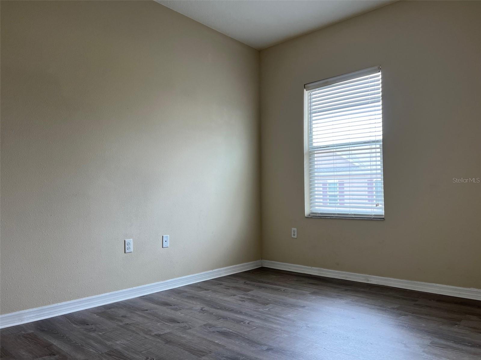 Image 15 of 35 For 822 Callista Cay Loop