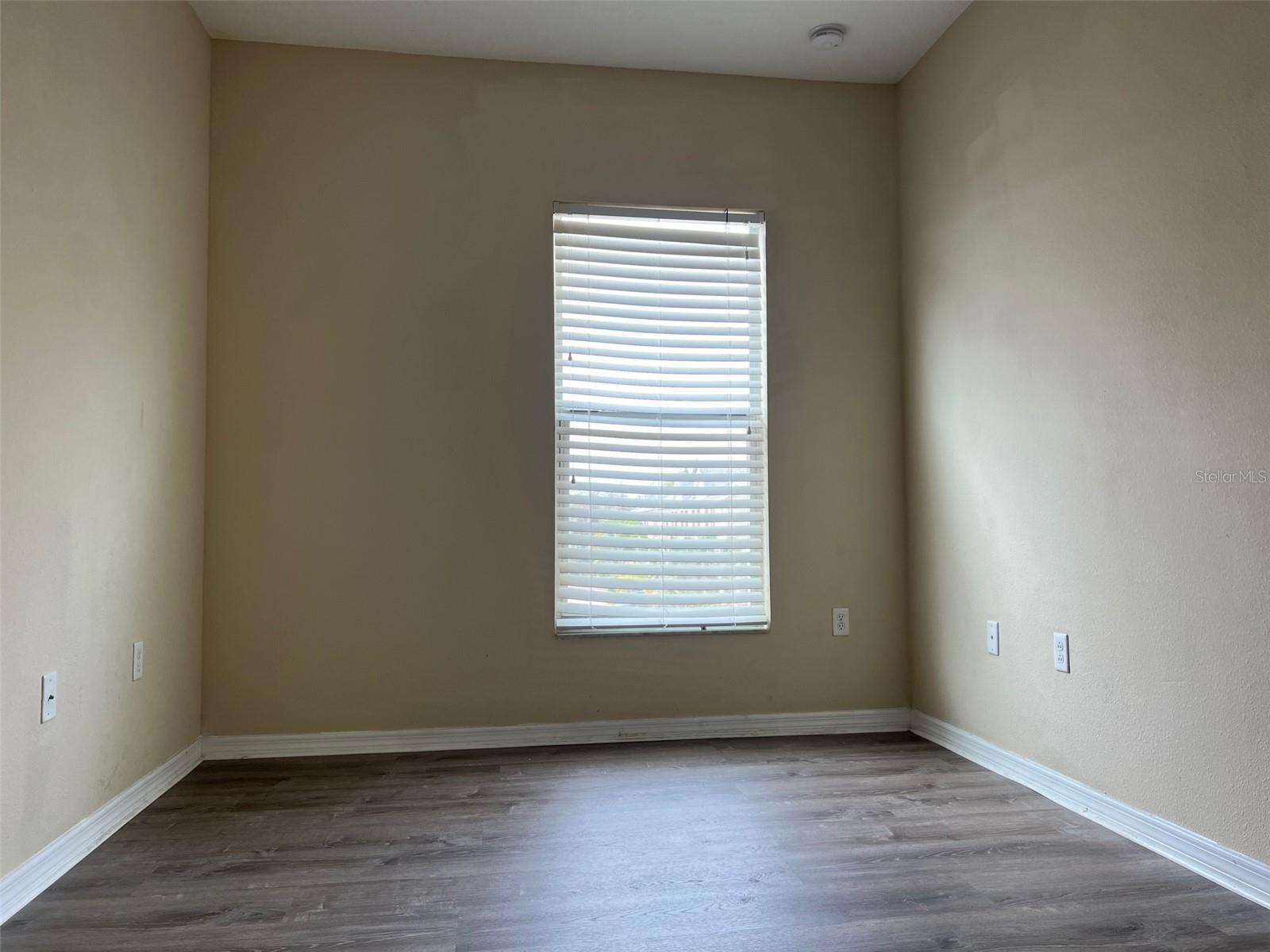 Image 16 of 35 For 822 Callista Cay Loop