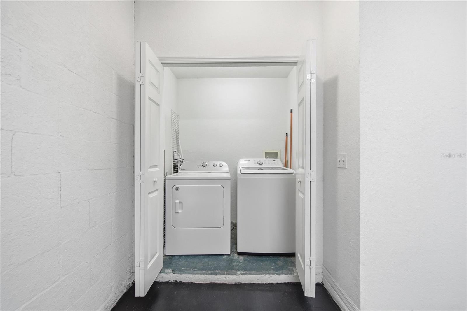 Image 21 of 30 For 7081 Opal Drive