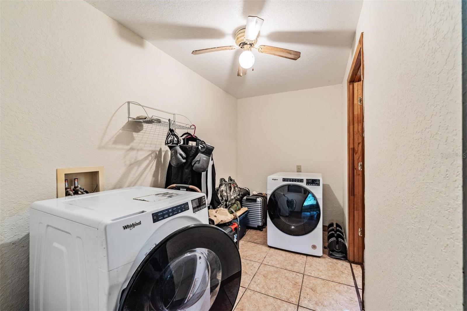 Image 28 of 41 For 4622 Justin Lane