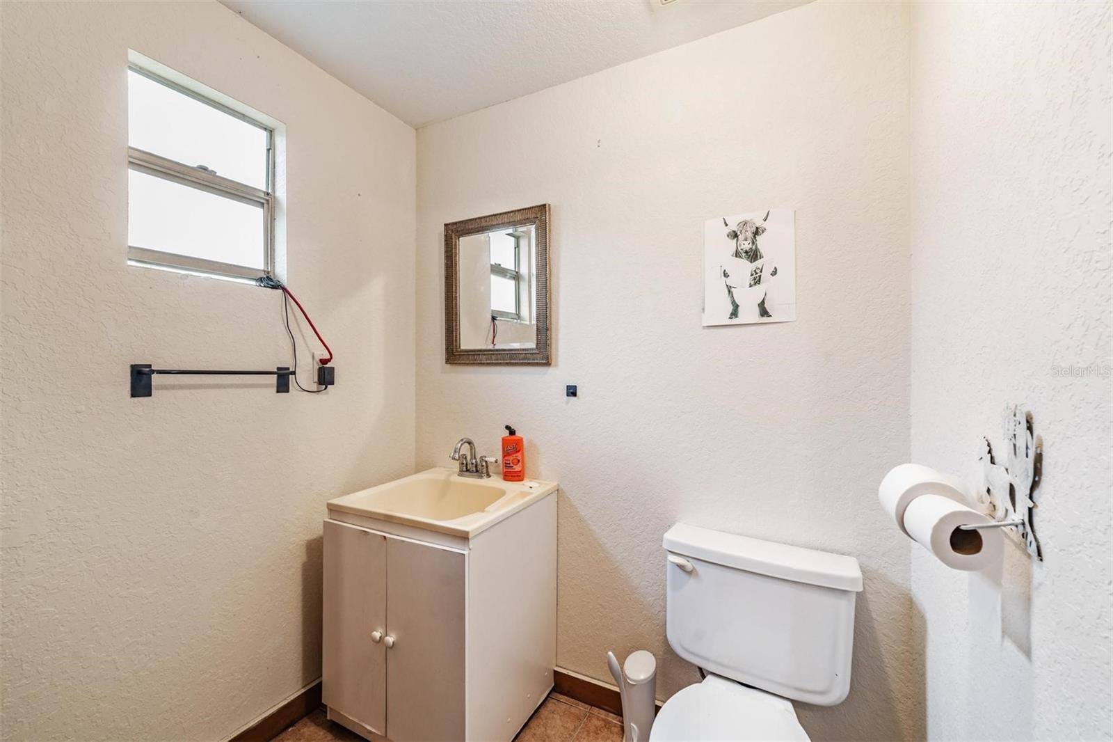 Image 29 of 41 For 4622 Justin Lane