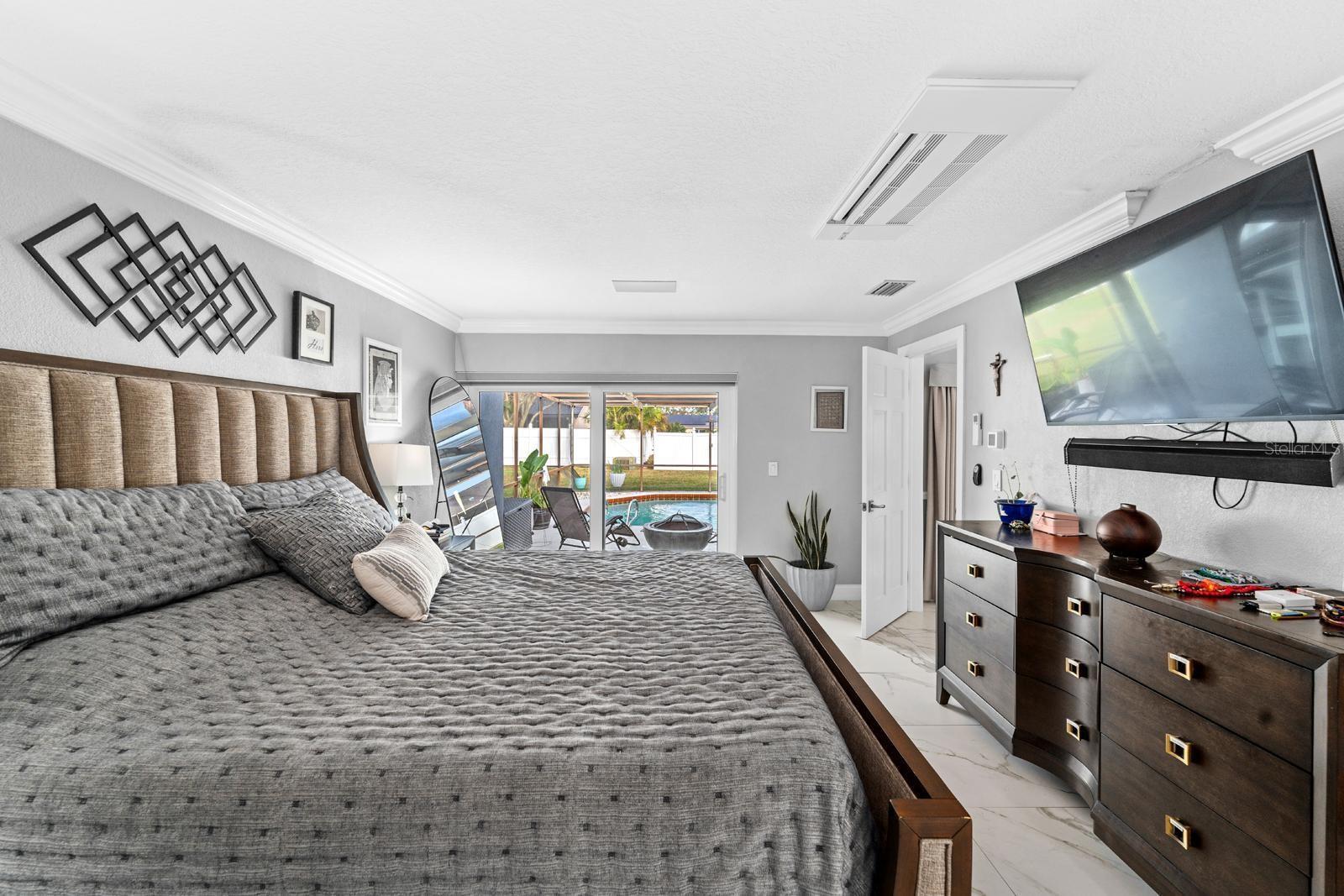 Image 15 of 33 For 2850 Landover Drive