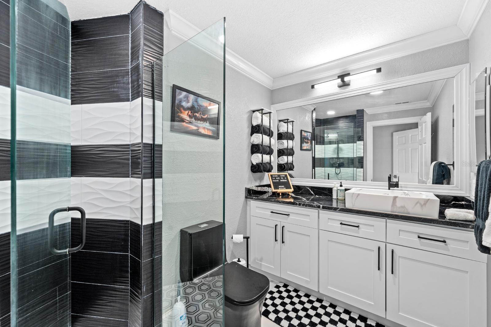 Image 20 of 33 For 2850 Landover Drive