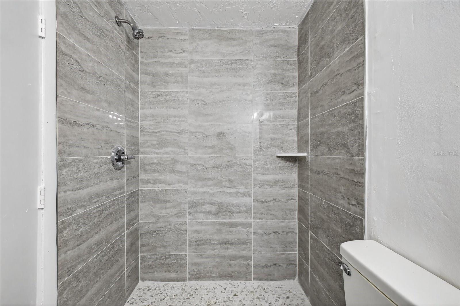 Image 13 of 29 For 902 Marshall Street