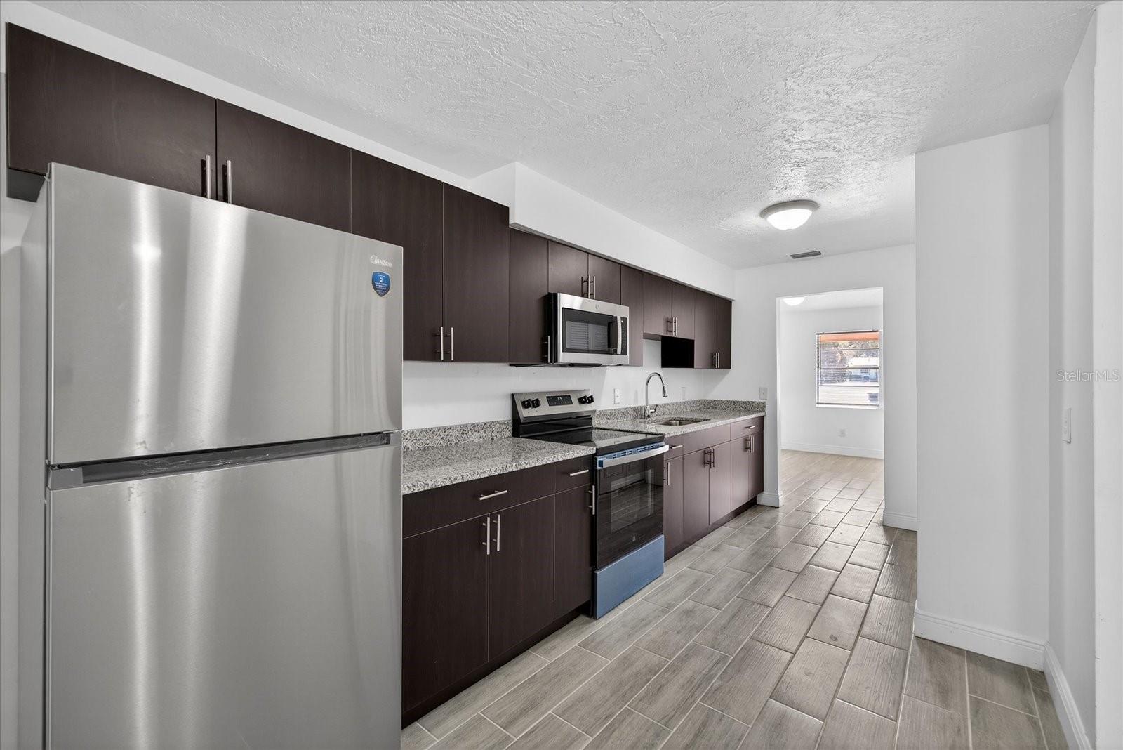 Image 21 of 29 For 902 Marshall Street