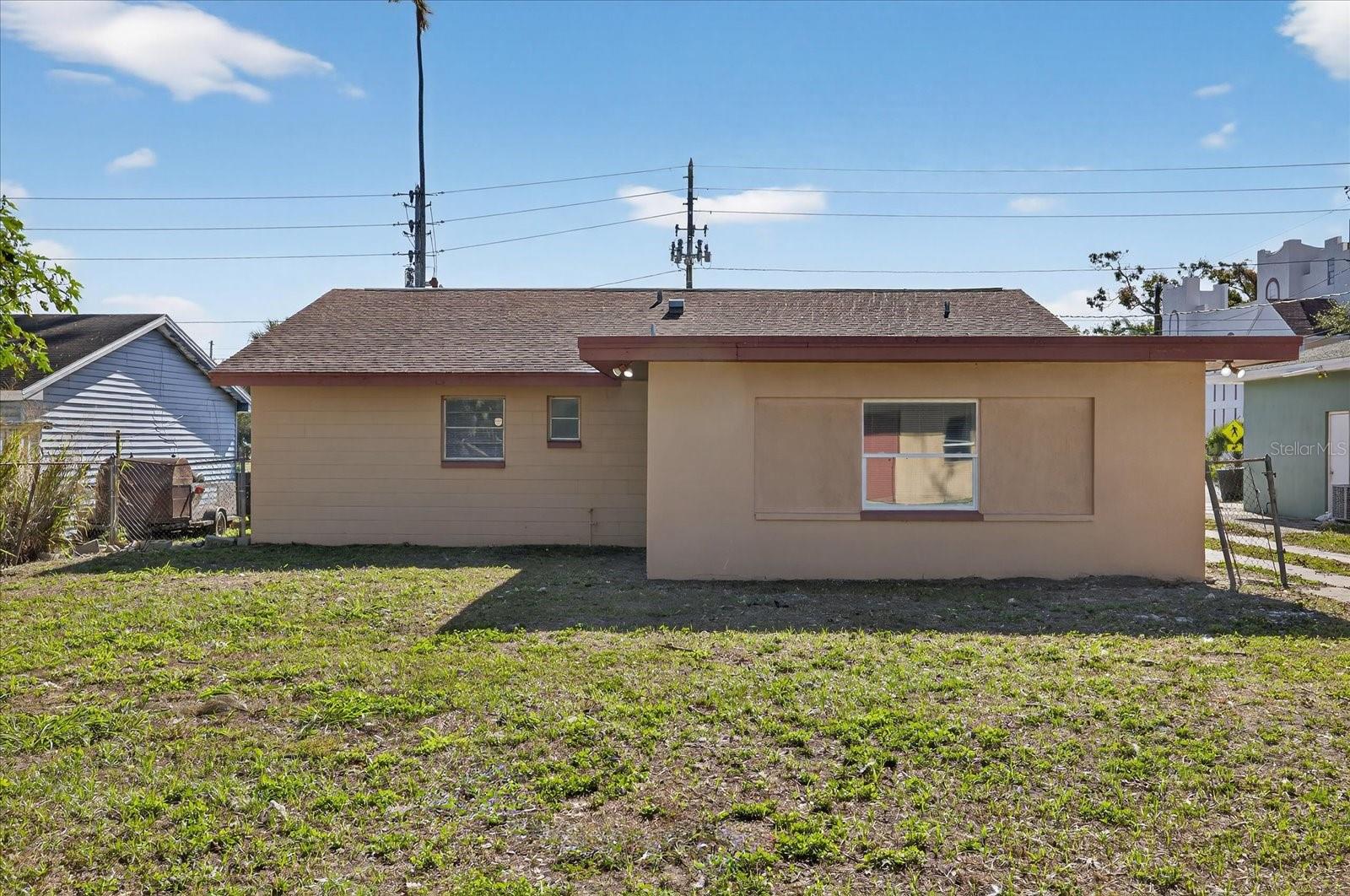 Image 5 of 29 For 902 Marshall Street