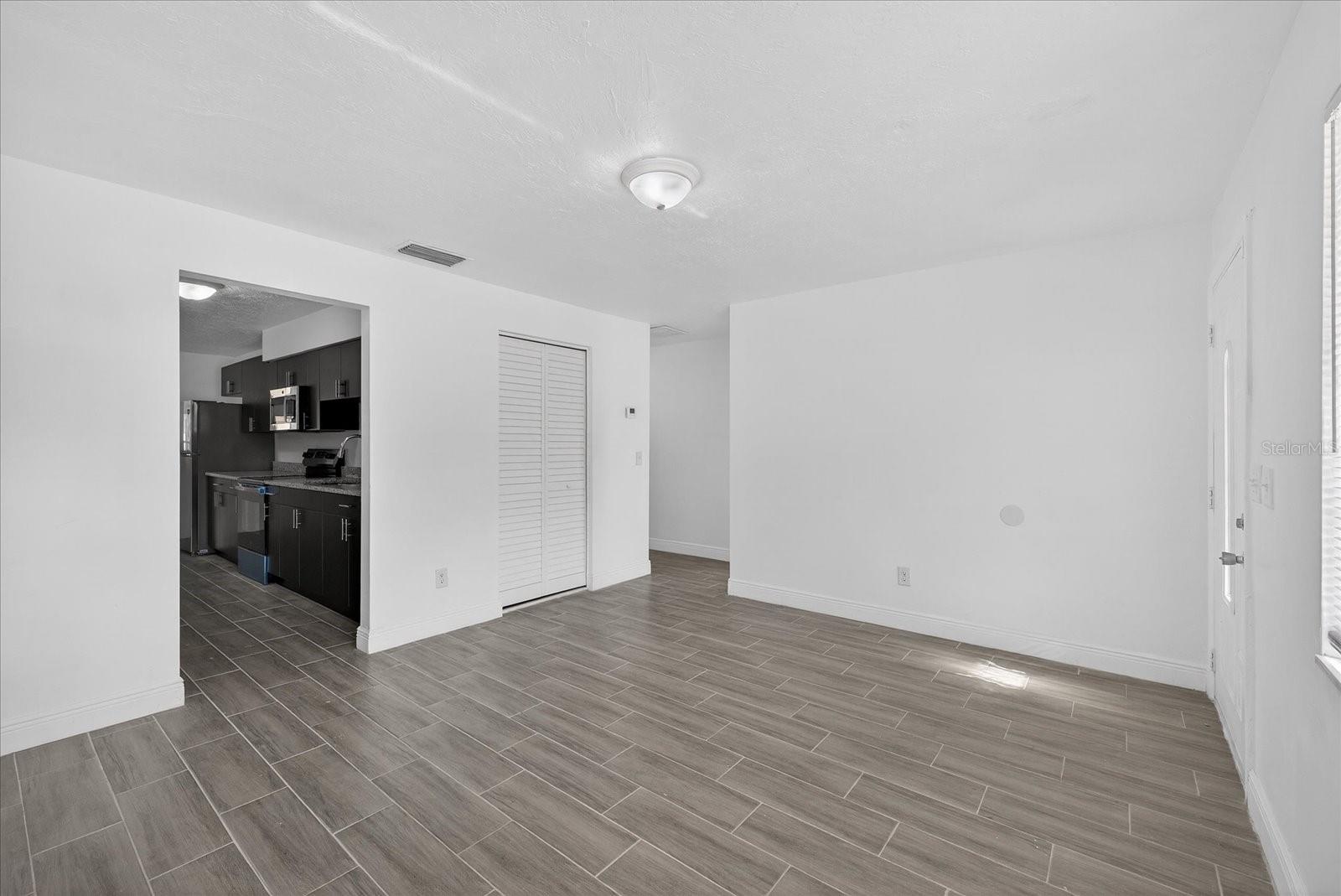 Image 8 of 29 For 902 Marshall Street