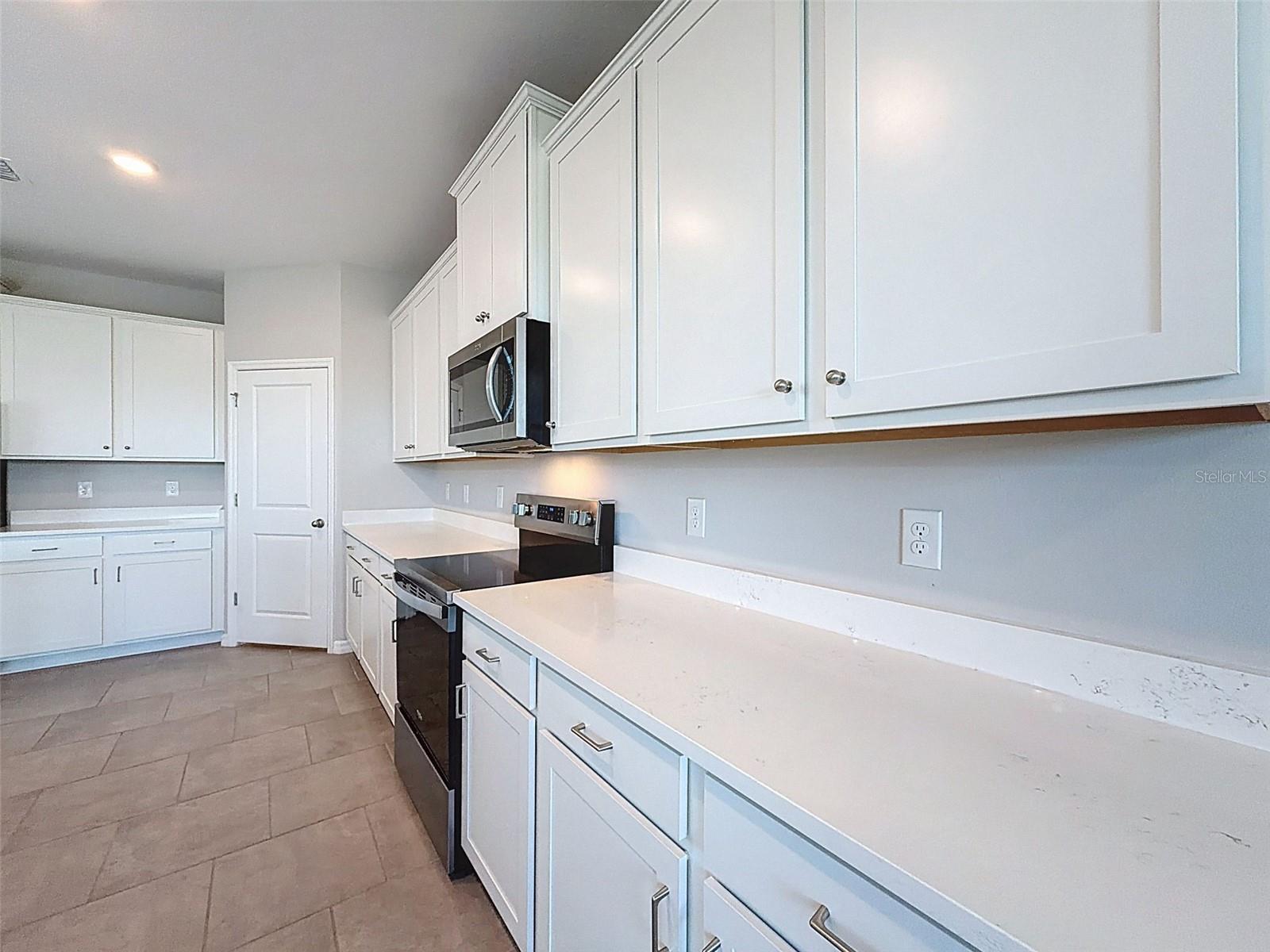 Image 21 of 77 For 10559 Bridgegate Heights Loop