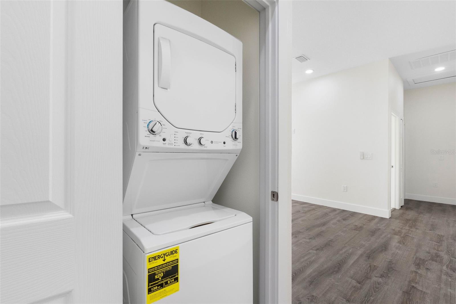 Image 32 of 60 For 10271 Lake Drive