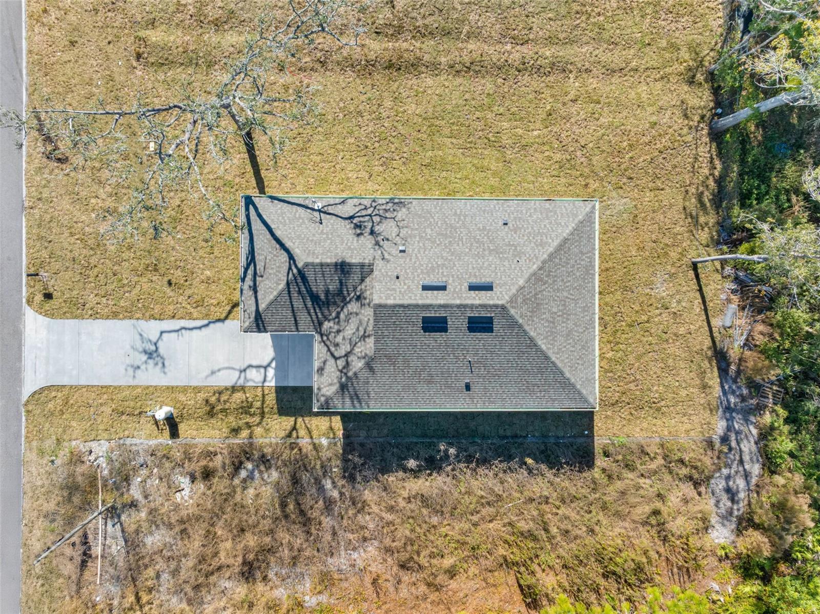 Image 36 of 60 For 10271 Lake Drive