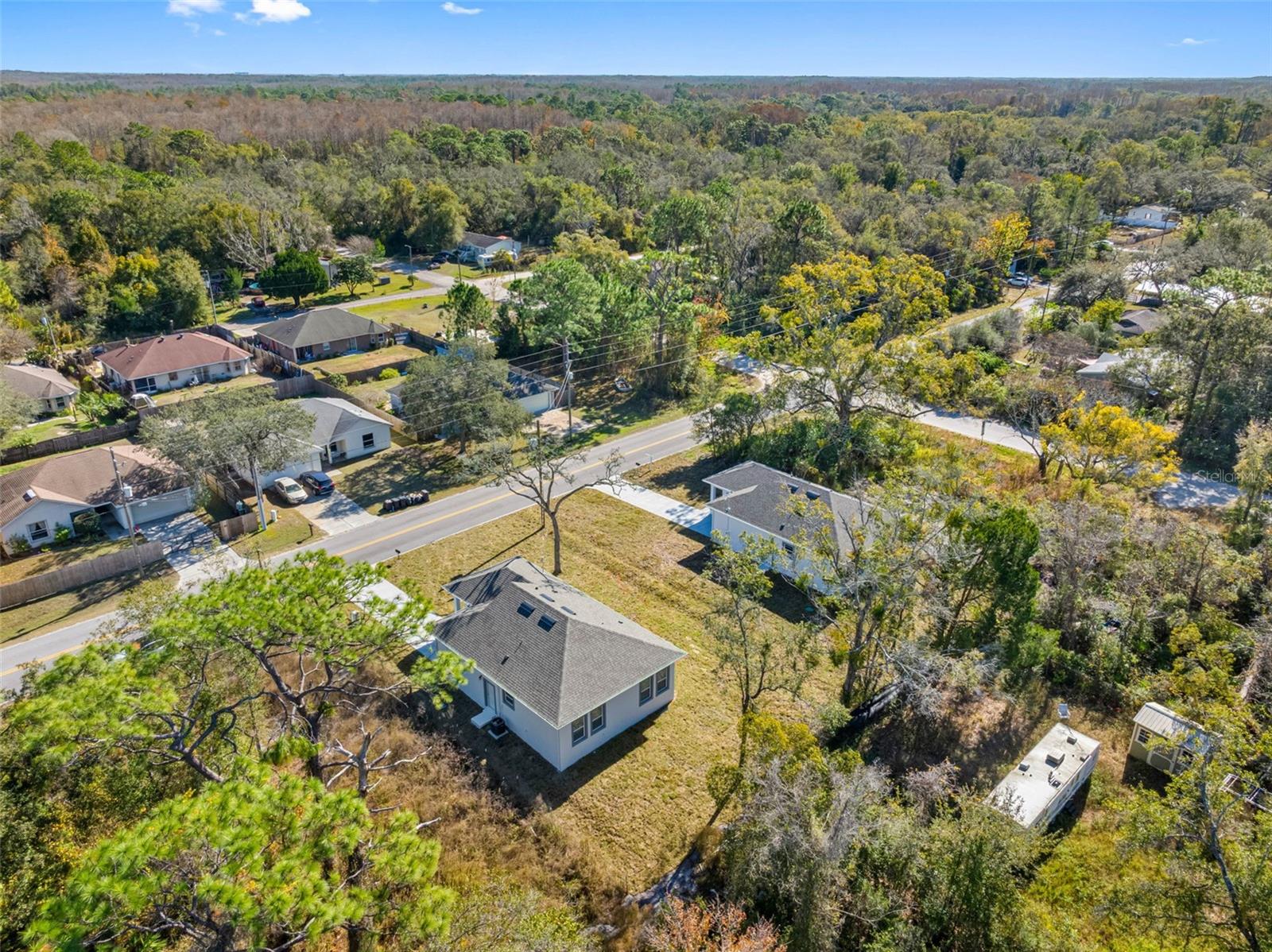 Image 37 of 60 For 10271 Lake Drive