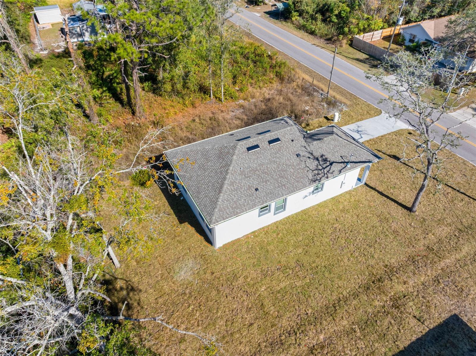 Image 46 of 60 For 10271 Lake Drive