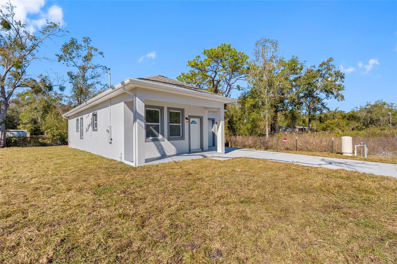 Image 9 of 60 For 10271 Lake Drive