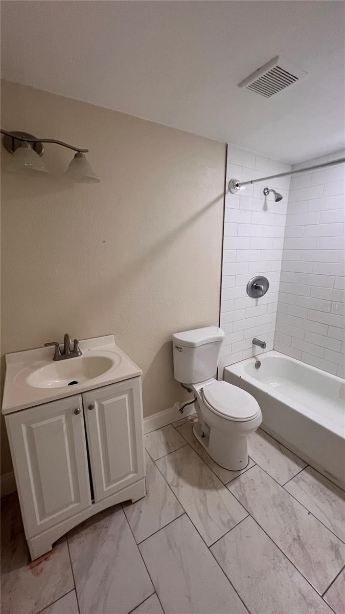 Image 9 of 13 For 2824 Meadow View Avenue