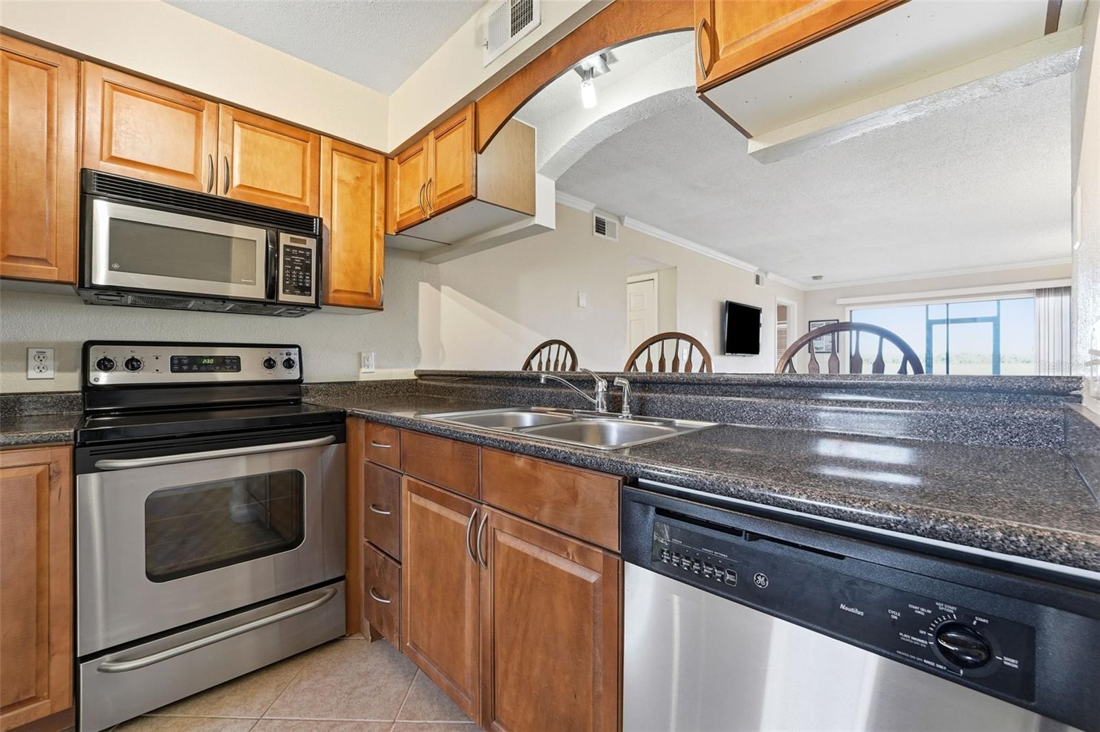 Image 10 of 48 For 10103 Sailwinds Boulevard N 103