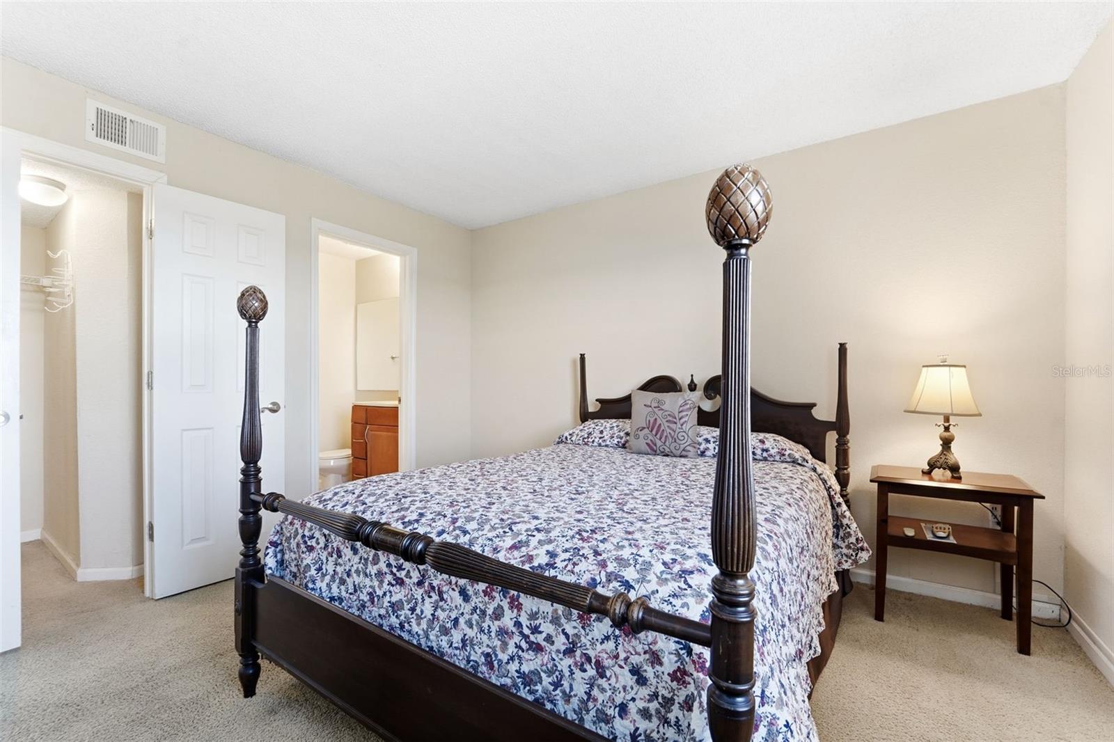 Image 21 of 48 For 10103 Sailwinds Boulevard N 103