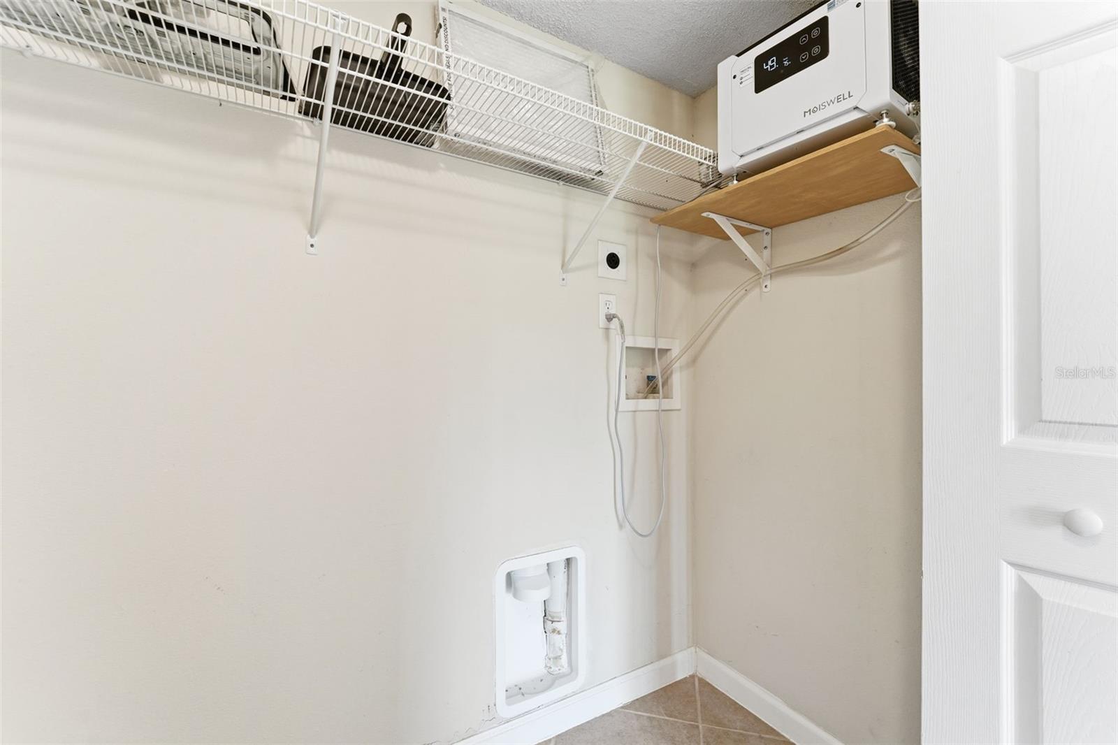 Image 24 of 48 For 10103 Sailwinds Boulevard N 103