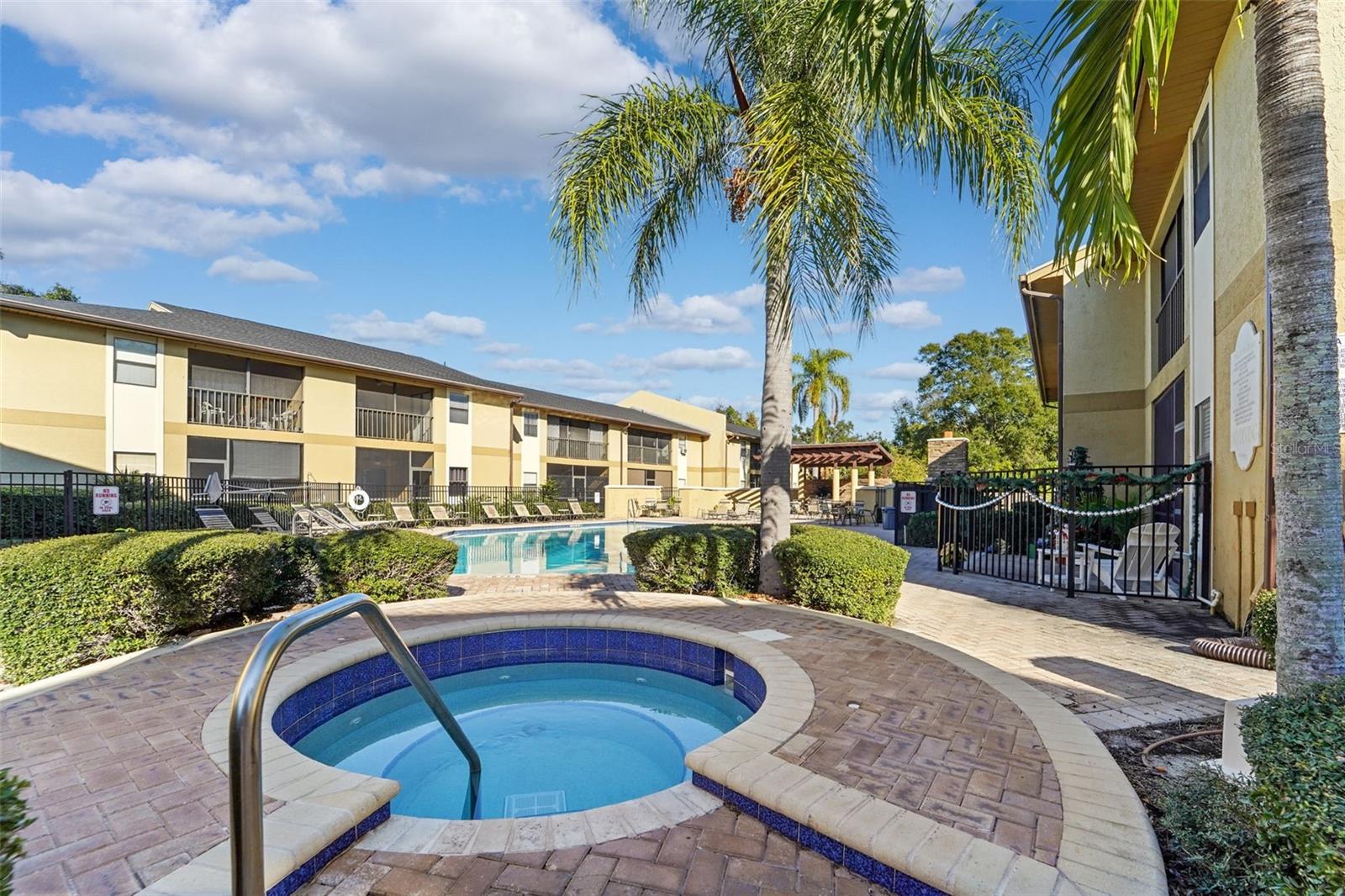 Image 33 of 48 For 10103 Sailwinds Boulevard N 103