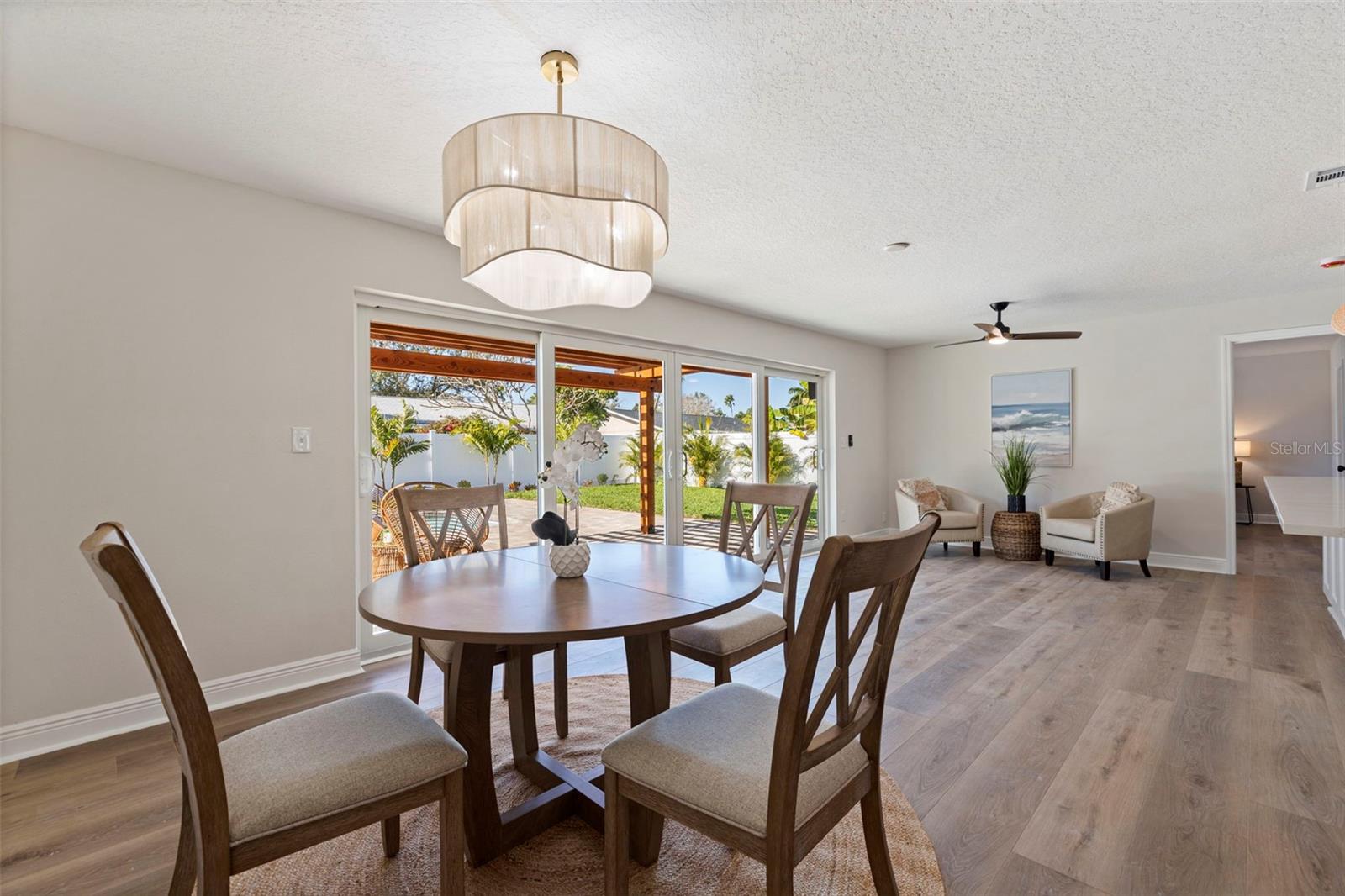 Image 18 of 46 For 2962 Vina Del Mar Boulevard