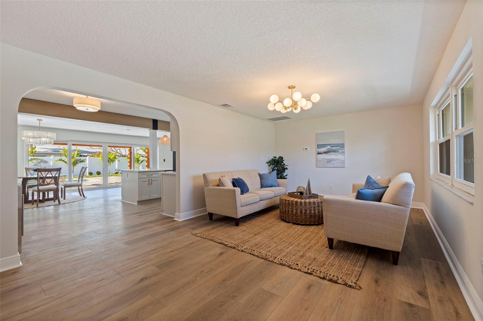 Image 8 of 46 For 2962 Vina Del Mar Boulevard