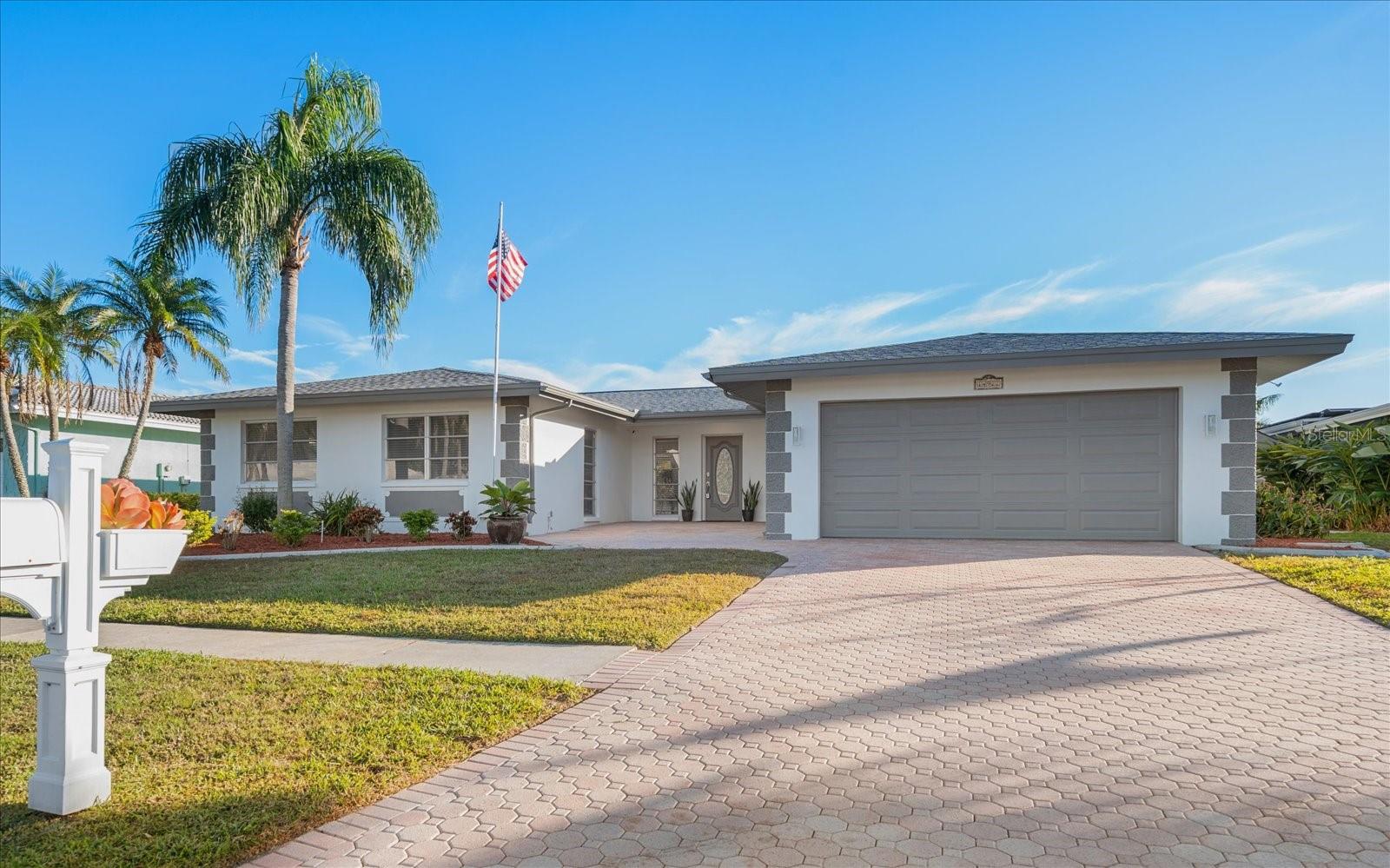 Listing photo id 46 for 14922 Crown Drive