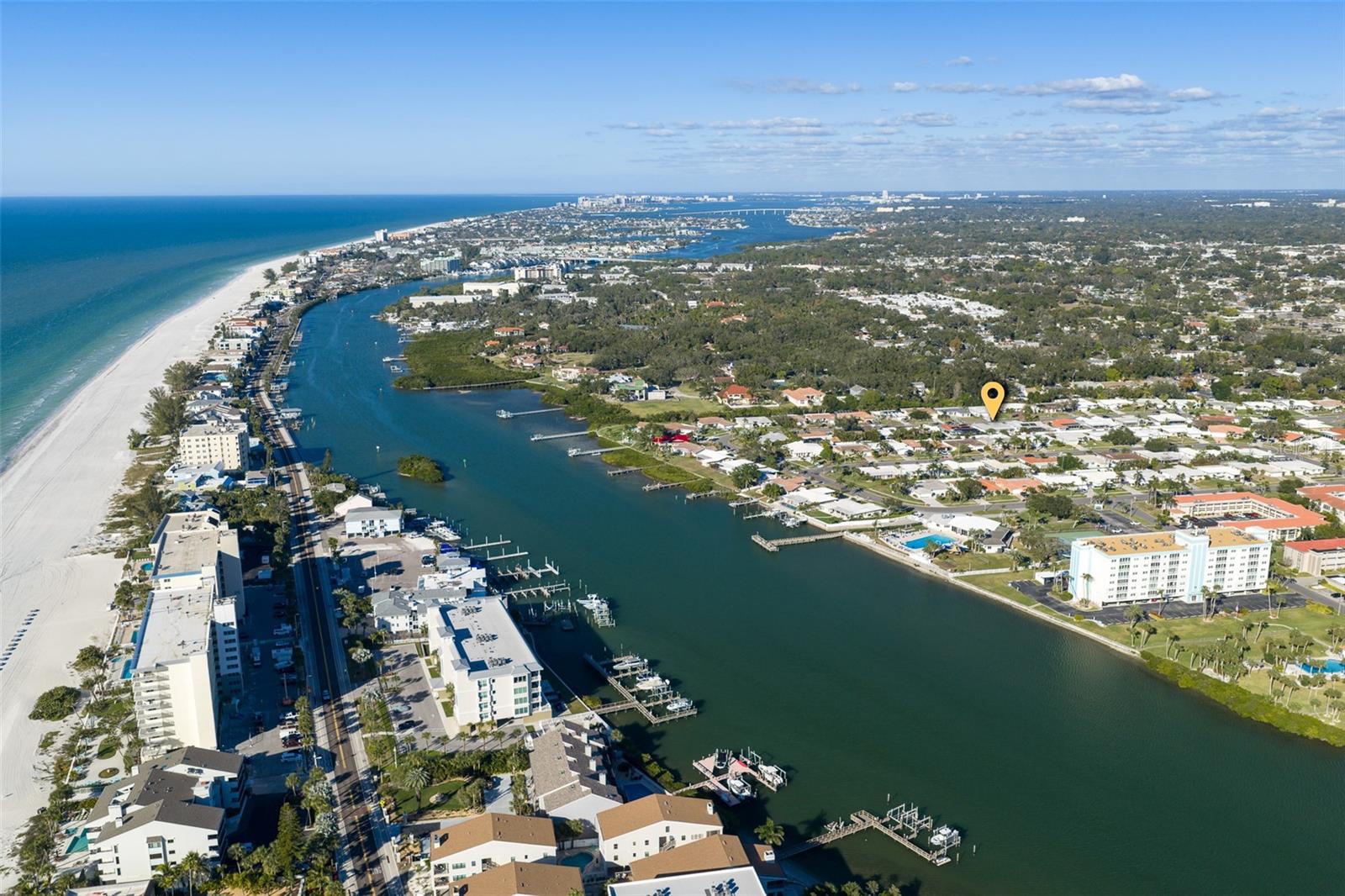 Listing photo id 53 for 14922 Crown Drive