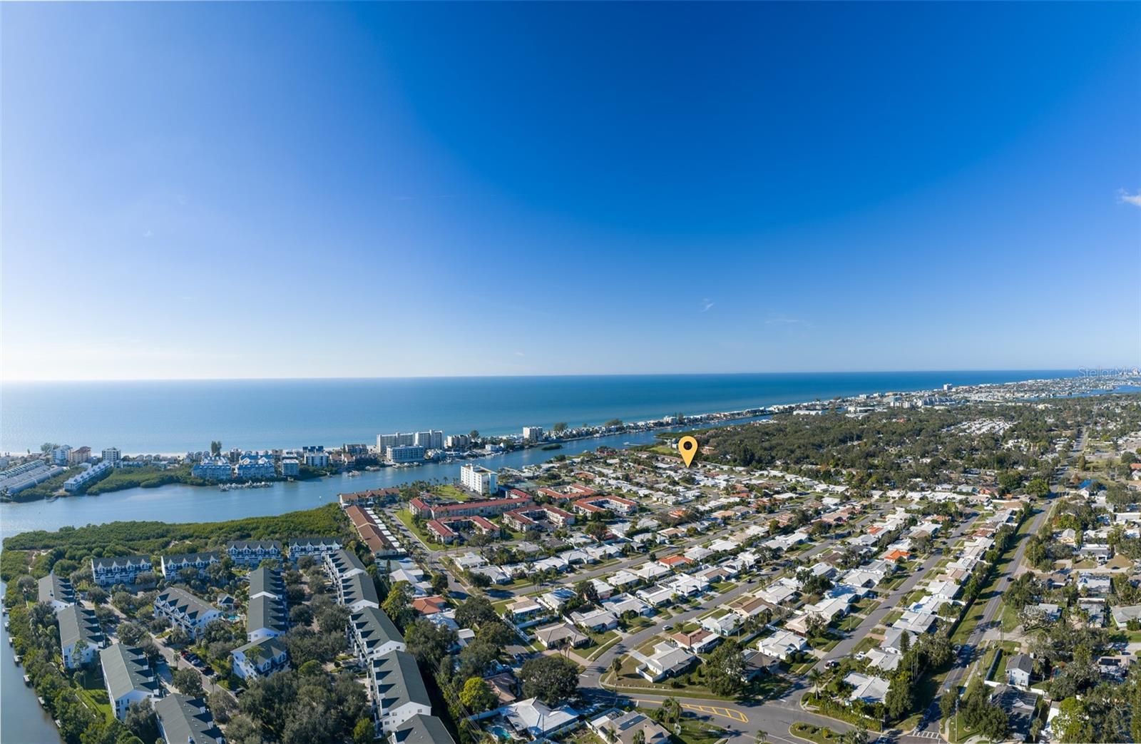 Listing photo id 54 for 14922 Crown Drive