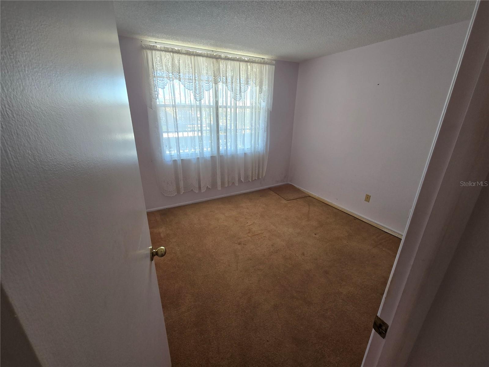 Listing photo id 2 for 5095 Bay Street Ne 310