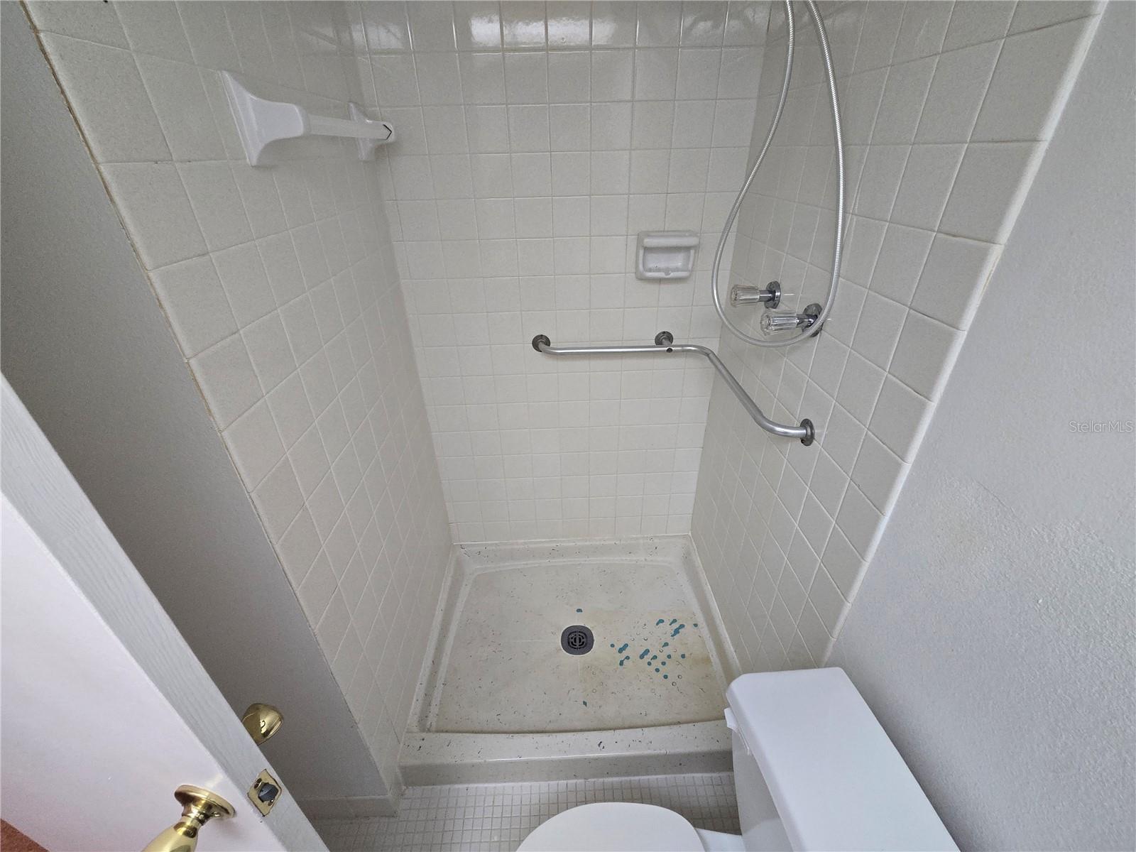 Listing photo id 4 for 5095 Bay Street Ne 310