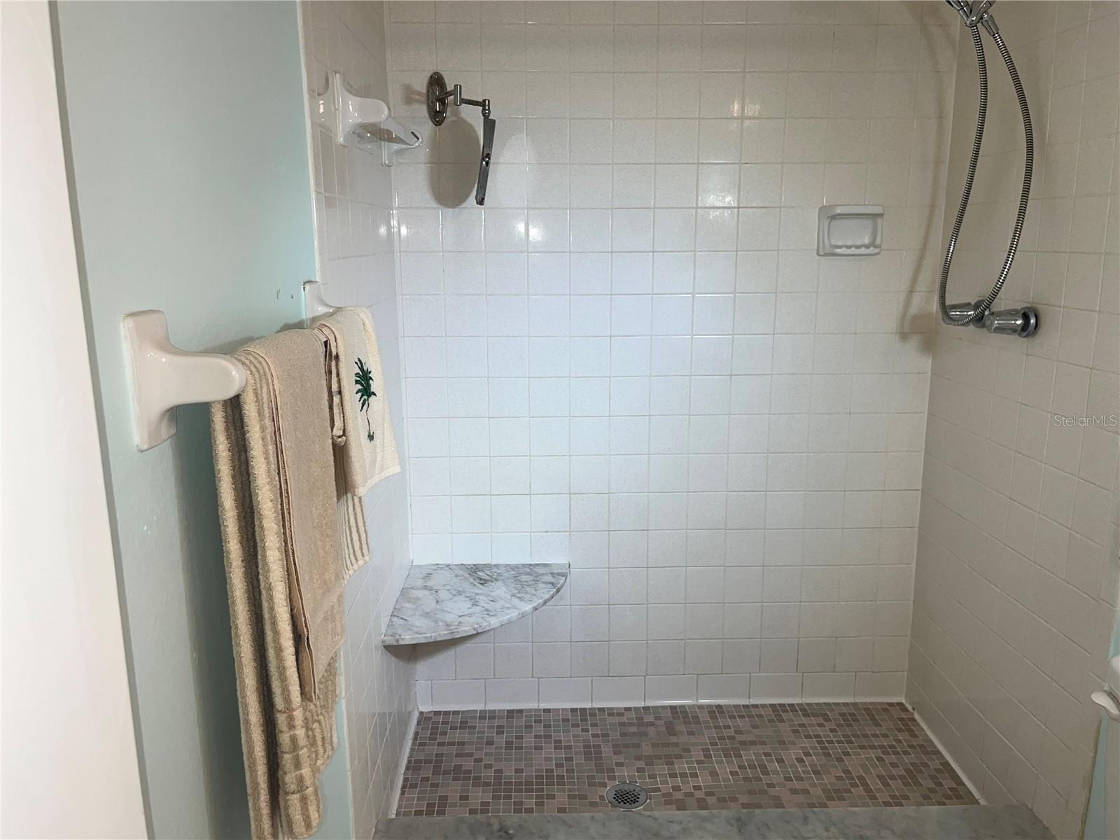 Image 26 of 34 For 871 New York Avenue 104