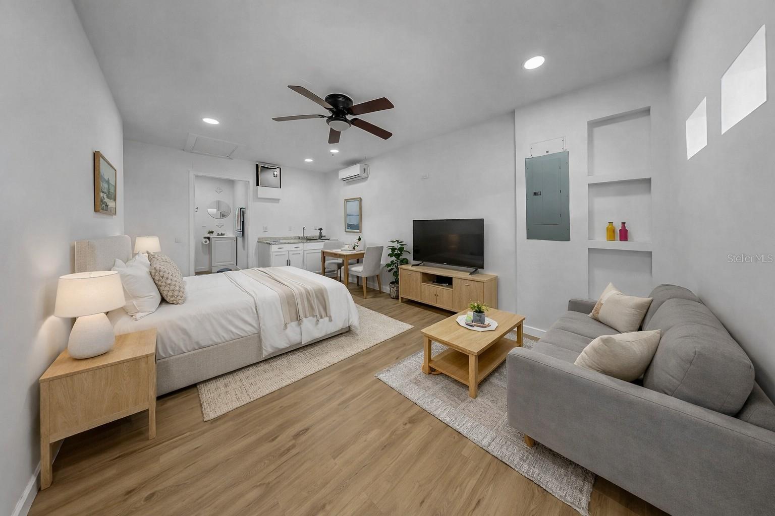 Image 37 of 54 For 11722 Lynn Brook Circle