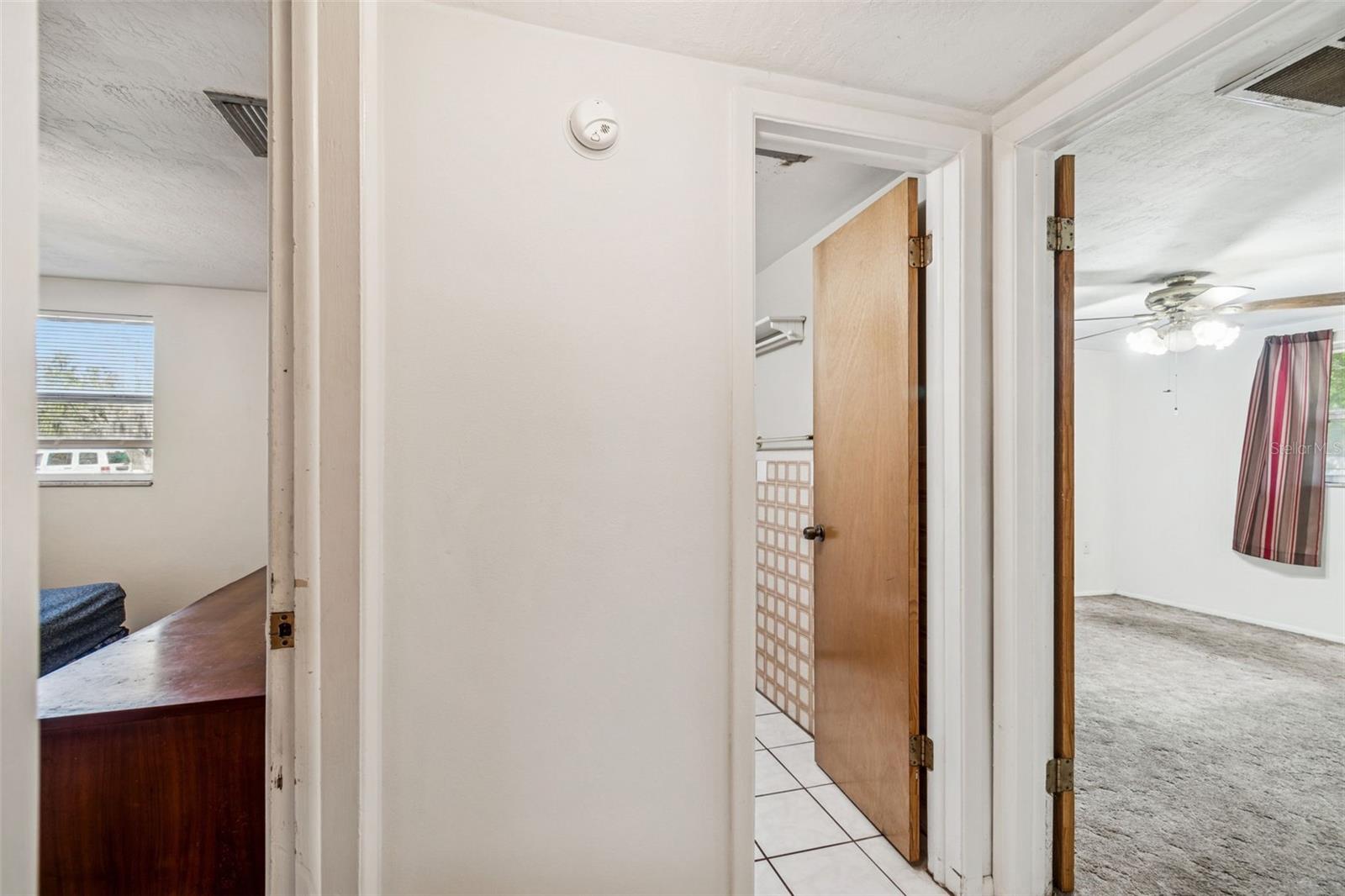 Image 31 of 80 For 14324 Thompson Avenue