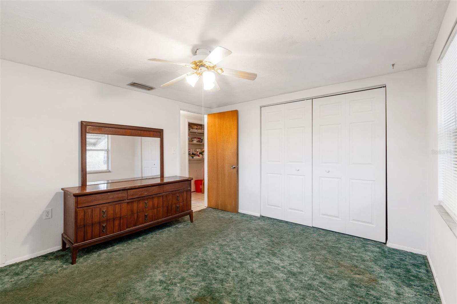 Image 39 of 80 For 14324 Thompson Avenue